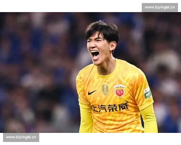 350 场里程碑！颜骏凌：926 次扑救 + 110 零封的海港门神